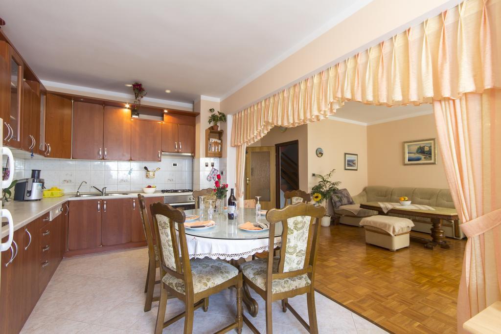 Apartment Pecirep Pula Chambre photo