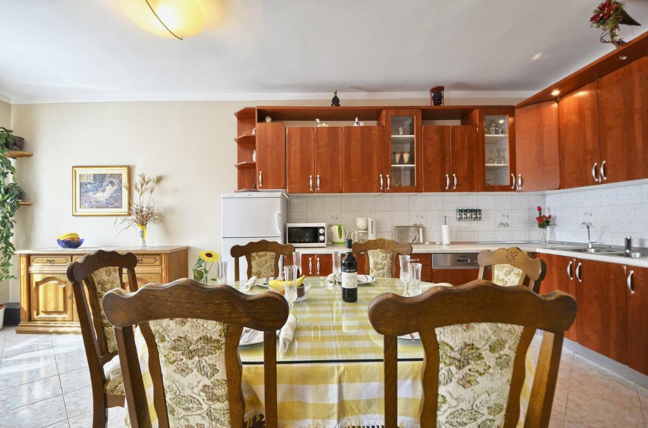 Apartment Pecirep Pula Extérieur photo