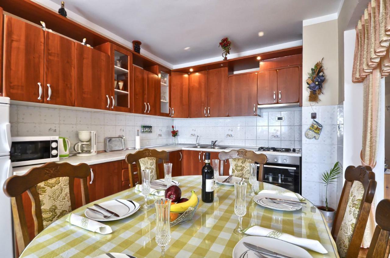 Apartment Pecirep Pula Extérieur photo