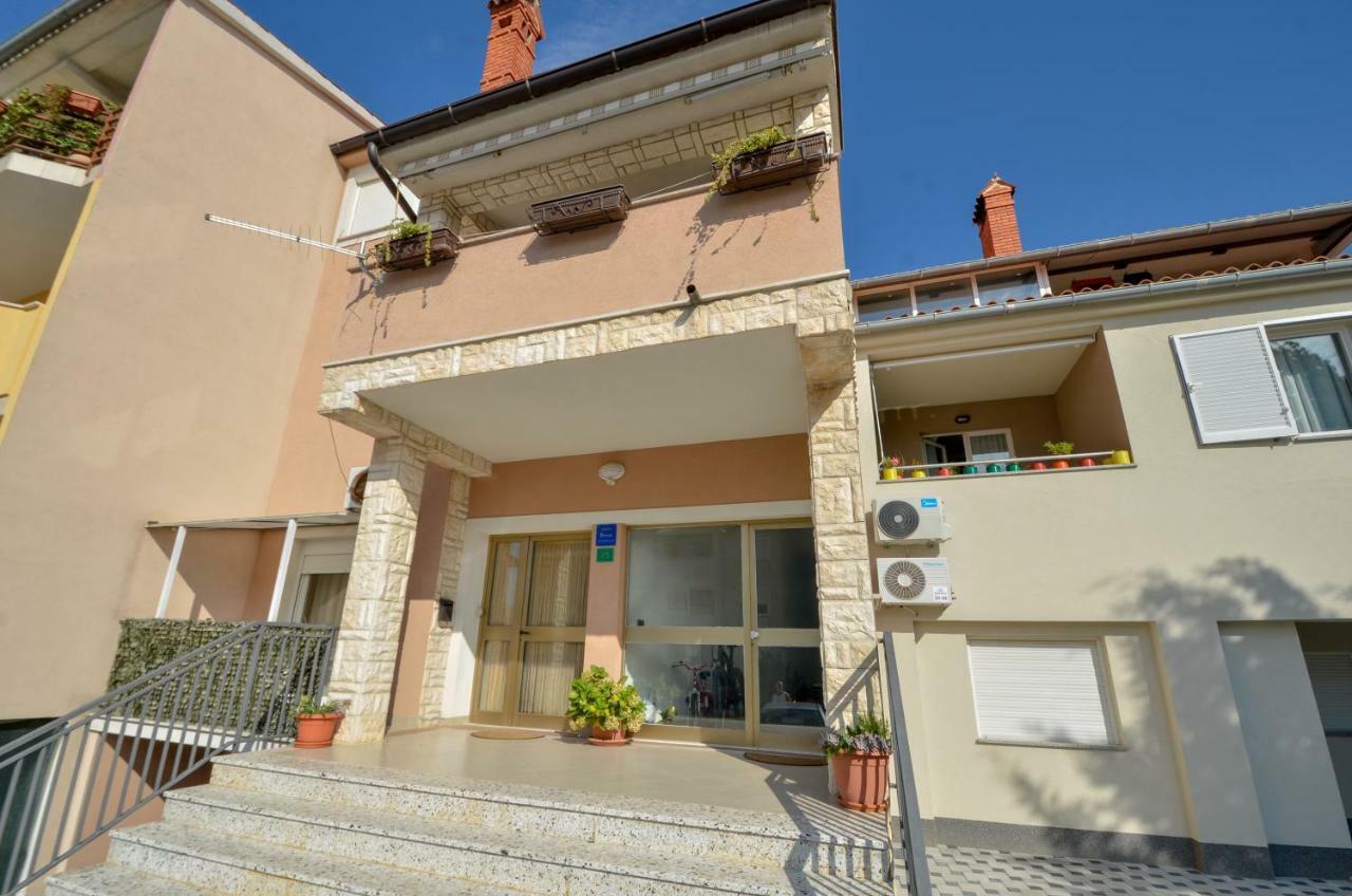 Apartment Pecirep Pula Extérieur photo