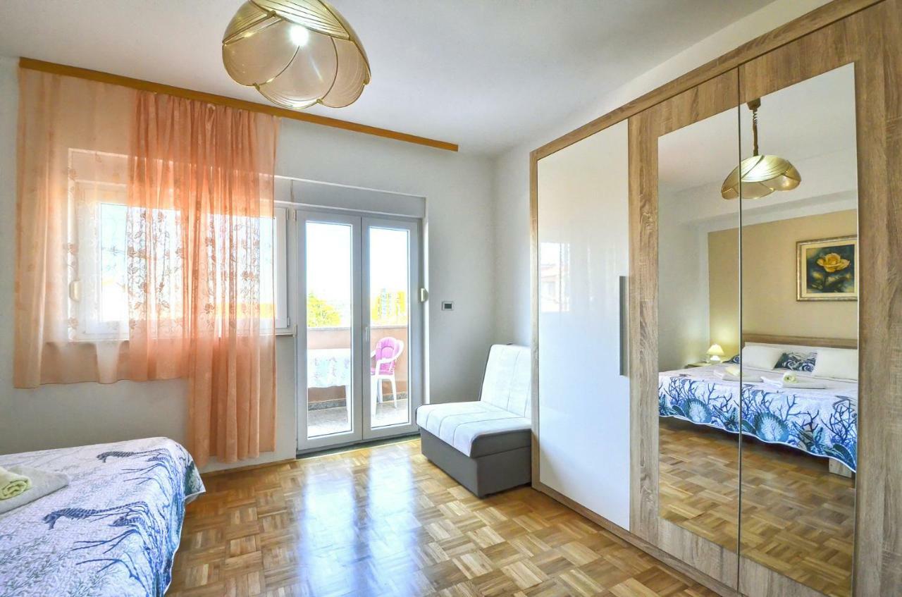 Apartment Pecirep Pula Extérieur photo