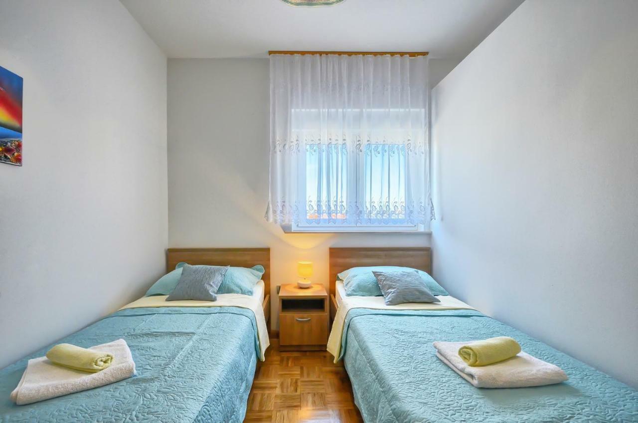 Apartment Pecirep Pula Extérieur photo